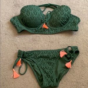 Green lace bikini set
